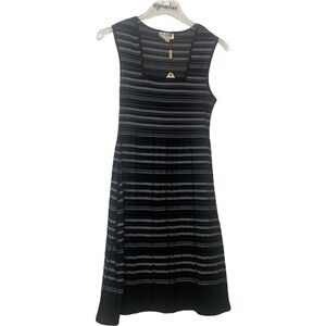 New DKNY Beatrice MSSP Sleeveless Black Gray Striped Pleated Lightweight Dress
